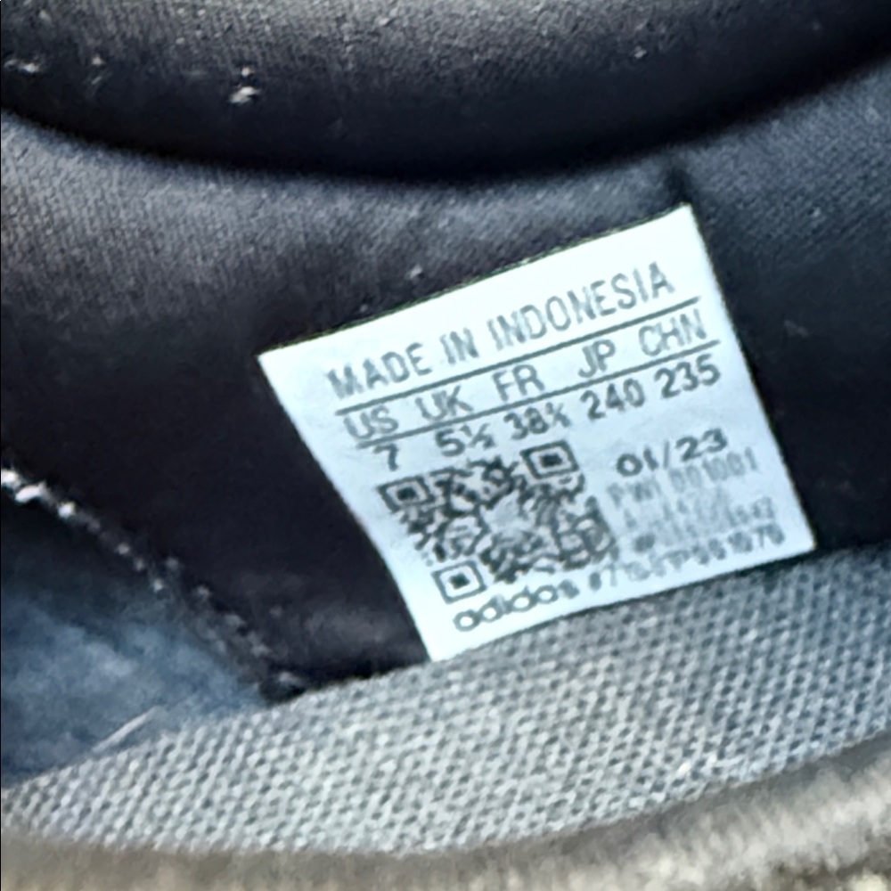 Adidas Cloudform Running shoe - Picture 10 of 11